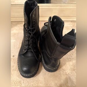 Sincerely Jules Black Leather Combat Boots size 8 1/2